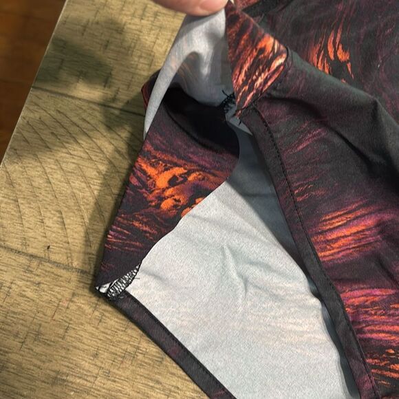 NWOT  Xersion running shorts size small - Picture 3 of 9